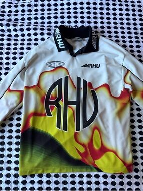 Zara White Black Yellow Red Graphic Long-Sleeve Jersey